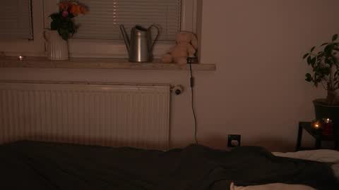 Lara OFFLINE  online show from January 12, 9:20 pm