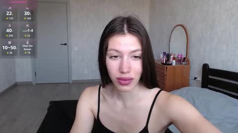 Snapshot of merry_sweets chatting on November 1, 11:36 am Emilia online show from November 1, 11:36 am