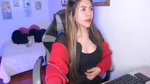 mia__666 online show from January 19, 11:50 am