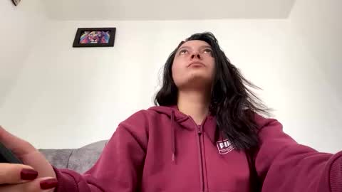 Mia  online show from November 17, 6:52 pm