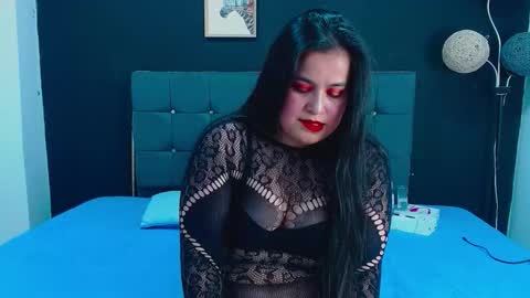 C A L L  M E  M I A  online show from September 17, 3:15 am