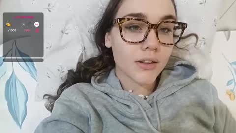 Snapshot of mia_boone chatting on December 15, 11:23 am mia_boone online show from December 15, 11:23 am