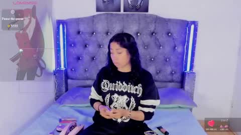 mia_cavallii online show from March 2, 12:01 pm