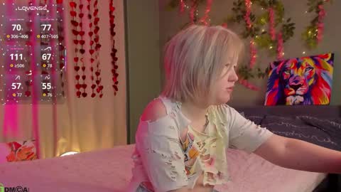 Mia online show from February 22, 2:45 am