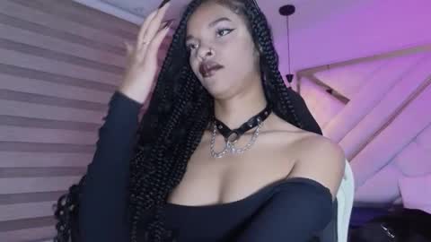 Mia online show from March 6, 3:01 am