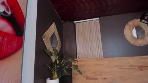 Val  online show from September 27, 11:50 am