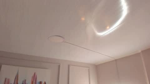 Mia online show from February 18, 9:41 am