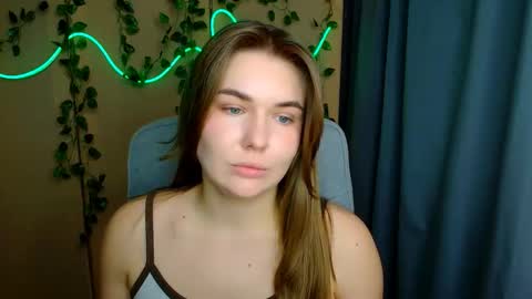 mia_lemm online show from February 23, 8:36 am