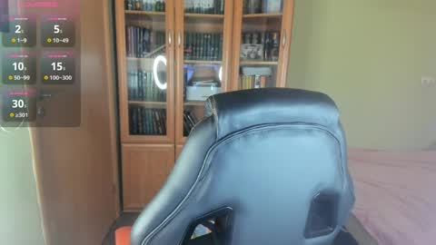 mia_lores online show from April 12, 10:07 am