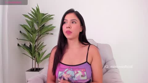 Snapshot of mia_love__ chatting on January 30, 10:51 pm MIA LOVE online show from January 30, 10:51 pm