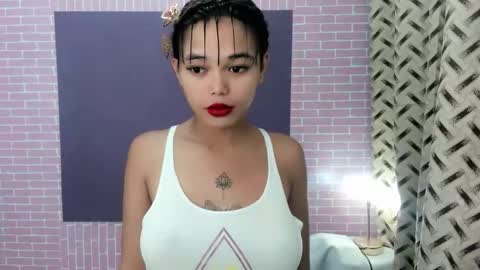 Snapshot of mia_lover9 chatting on October 8, 7:13 am M I A online show from October 8, 7:13 am