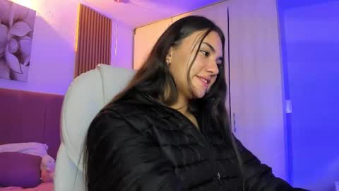 Mia Nevaeh - follow me online show from October 26, 10:16 pm