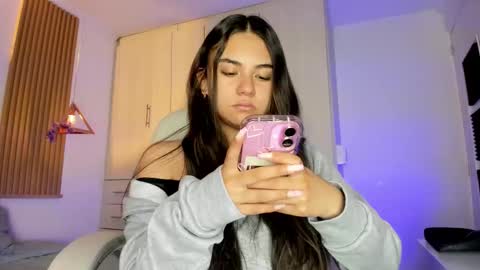 Mia Nevaeh - follow me online show from March 12, 8:44 pm