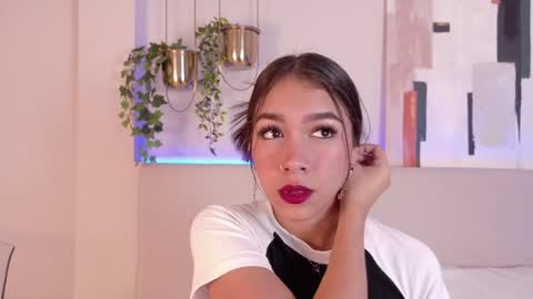 mia_oconner online show from January 13, 12:56 pm