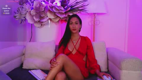 Mia online show from March 9, 7:28 pm