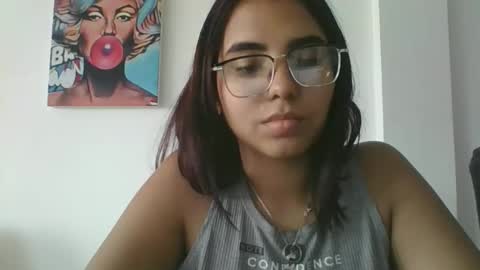 Mia  online show from May 15, 6:10 pm