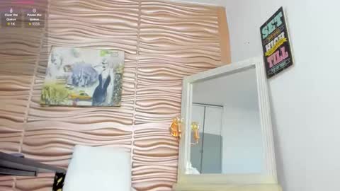 Mariana online show from March 8, 1:35 am