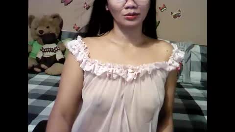 Snapshot of mia_rein chatting on January 14, 2:29 am mia_rein online show from January 14, 2:29 am