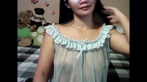Snapshot of mia_rein chatting on January 29, 1:48 am mia_rein online show from January 29, 1:48 am