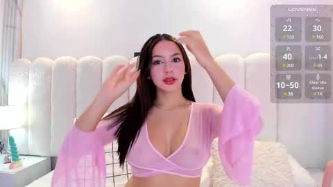 Snapshot of mia_rom chatting on February 18, 12:39 pm Mia online show from February 18, 12:39 pm