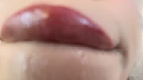 Mia Roux online show from January 1, 6:49 pm