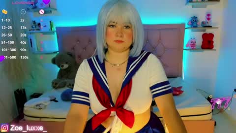 Mia online show from June 3, 9:20 pm