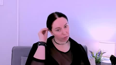 Mia online show from May 15, 5:59 pm