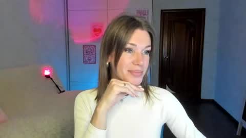 Mia online show from July 14, 4:17 am