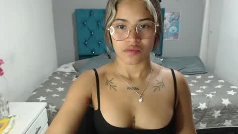 miacumgirl online show from March 30, 12:16 pm