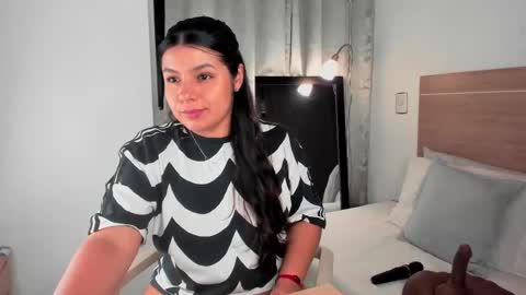 IG Yojanagomez  online show from March 7, 12:37 am