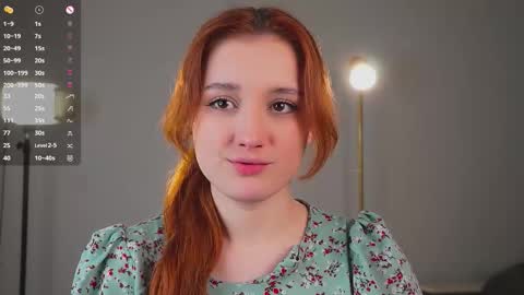 Mia online show from December 19, 1:58 pm