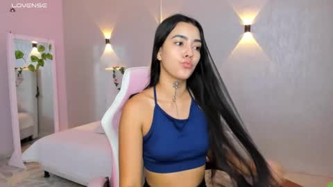 Snapshot of miagomez1 chatting on March 6, 1:14 pm Mia Gomez online show from March 6, 1:14 pm