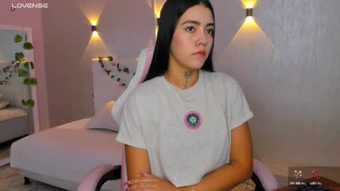 Snapshot of miagomez1 chatting on February 20, 12:57 pm Mia Gomez online show from February 20, 12:57 pm