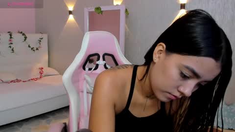 Snapshot of miagomez1 chatting on January 8, 1:41 pm Mia Gomez online show from January 8, 1:41 pm