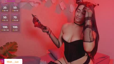 Miah online show from October 30, 8:43 pm