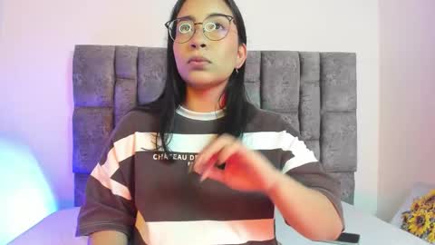 miah new independent model acount online show from October 30, 2:14 am