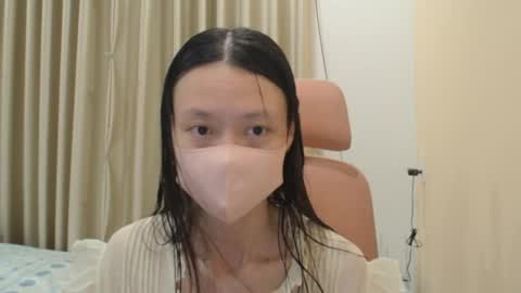 miahchan68 online show from April 14, 1:55 pm