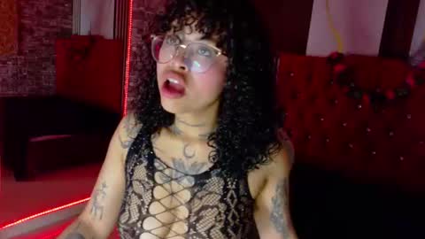 MIA VELEZ online show from March 12, 7:44 am