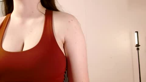 Mia online show from April 13, 9:37 pm