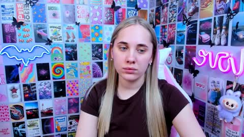 miamilas online show from April 6, 4:08 pm