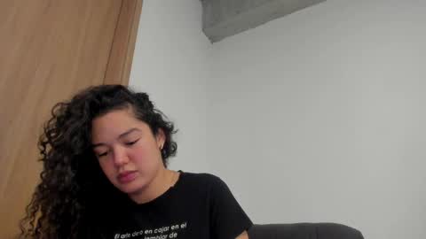 Mia Rouse online show from June 8, 12:39 pm