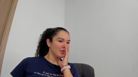 Mia Rouse online show from June 11, 5:54 pm
