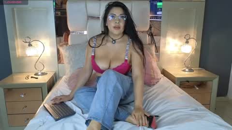 MiaHancock online show from September 27, 11:45 pm