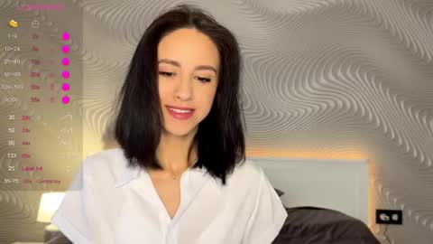 Mia online show from February 23, 6:25 am