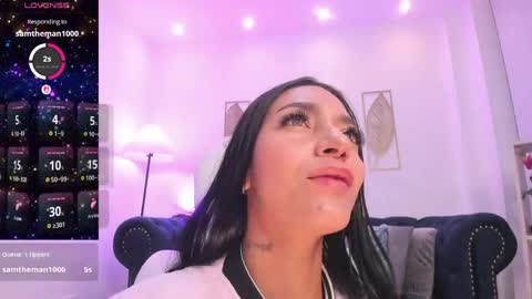 Mia Vegas online show from April 12, 7:55 am