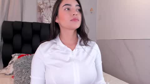 miavelvet1 online show from February 20, 3:16 am