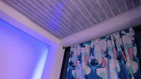 Mia Villalobos online show from November 13, 12:20 am