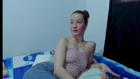  Chloe  online show from November 12, 7:12 pm