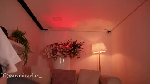 Micaela - Independent model online show from May 20, 7:33 pm