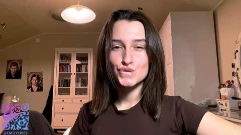 Emily online show from November 14, 2:28 pm